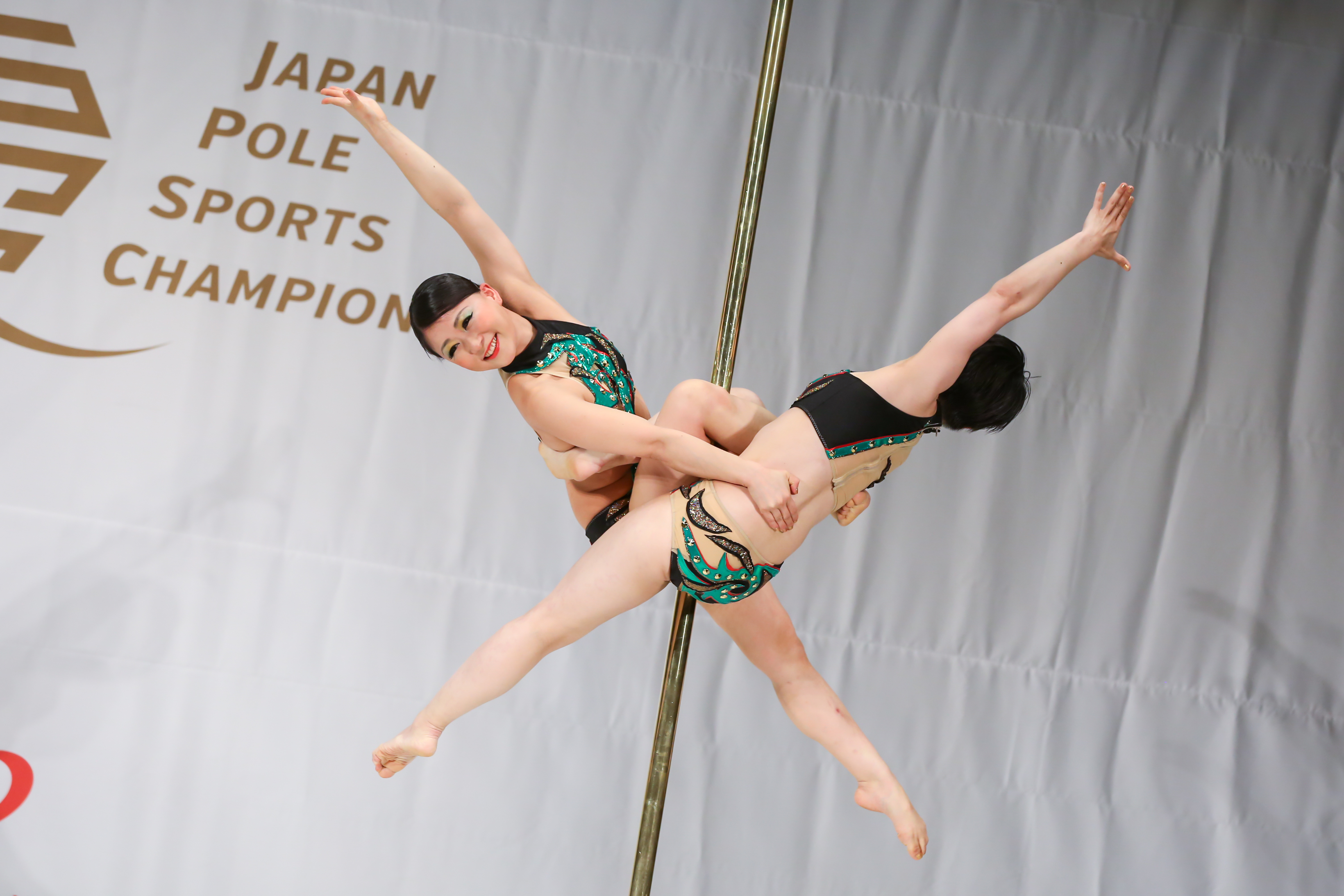 随時更新】世界的に有名なポールダンサー5名。日本人優勝者あり